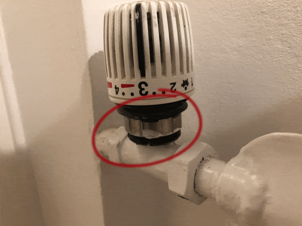 Heizkörperventil mit Überwurfmutter